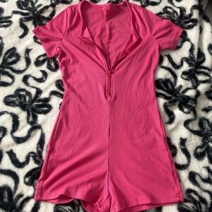 SHEIN Pink Short Sleeve Bodysuit